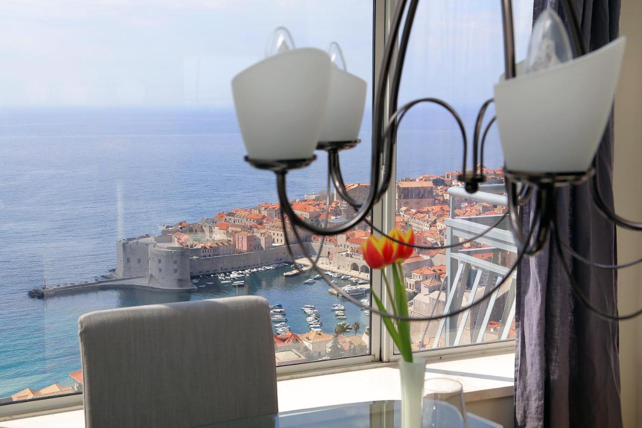 Spacious 2 Bedroom Apt Luxeview- Oldtownview, 10Min To Town Ντουμπρόβνικ Εξωτερικό φωτογραφία